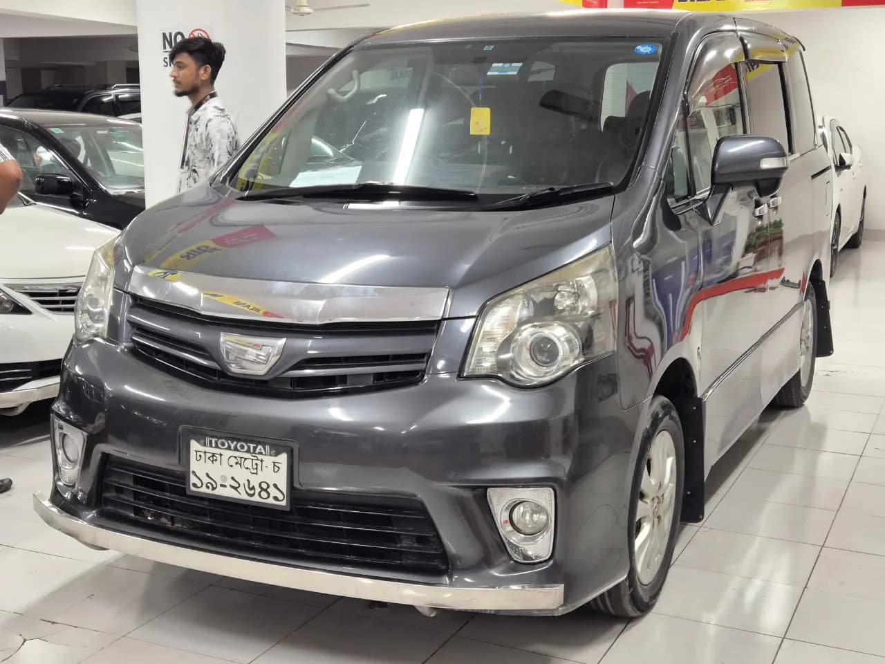 2011 Toyota Noah Si